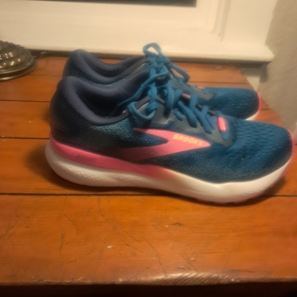 Brooks Women's Ghost 16 Running athletic Sneakers shoes size 11 Blue Pink Yellow